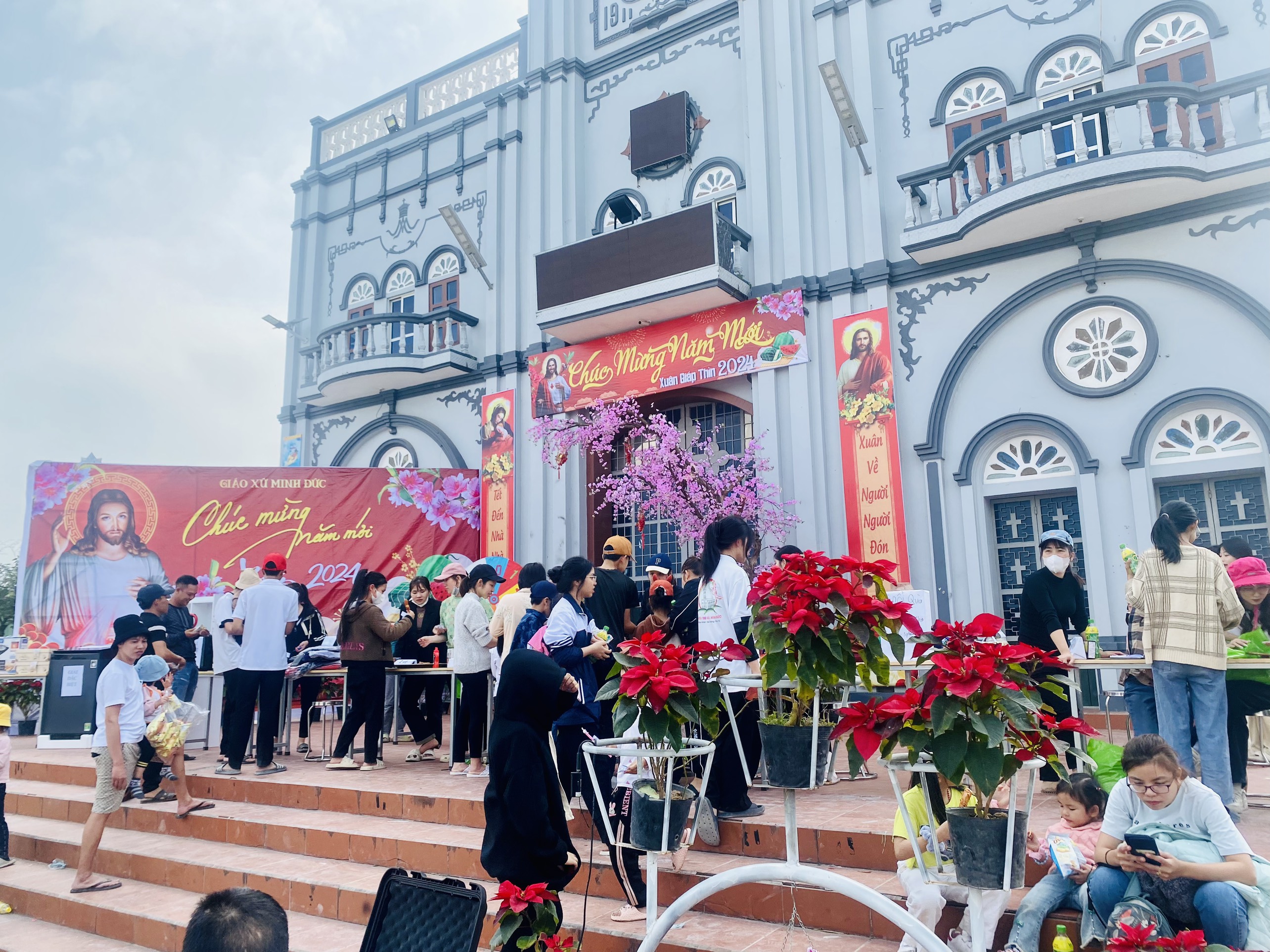 GIỚI TRẺ VÀ KHỐI GIÁO LÝ GIÁO XỨ MINH ĐỨC MỪNG LỄ KÍNH THÁNH GIOAN DON BOSCO QUAN THẦY.